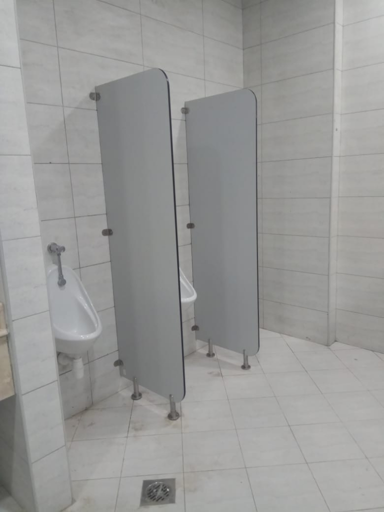 HPL Urinal Partition Supplier in Abu Dhabi